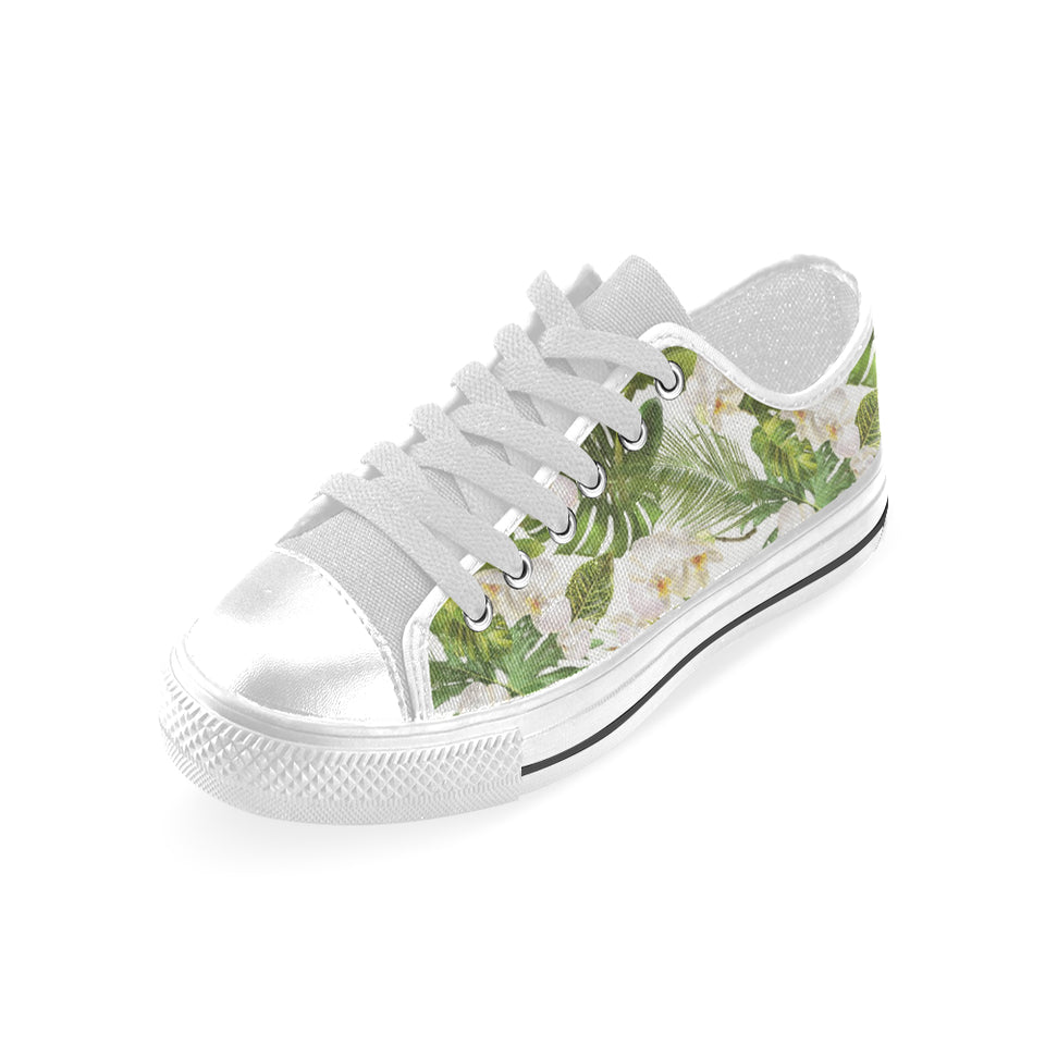 White orchid flower tropical leaves pattern Men's Low Top Canvas Shoes White