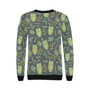Cute owls leaves pattern Women's Crew Neck Sweatshirt