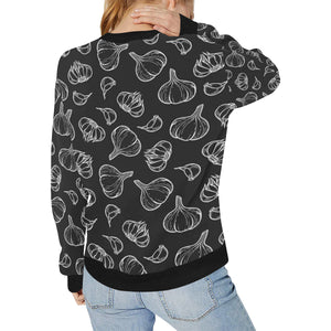 Garlic pattern black background Women's Crew Neck Sweatshirt