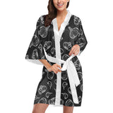 Garlic pattern black background Women's Short Kimono Robe