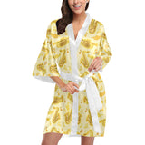 Saxophone cornet pattern yellow background Women's Short Kimono Robe