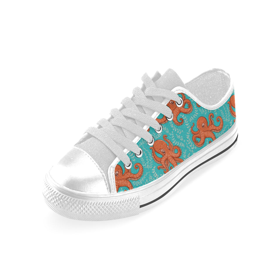 Octopus turquoise background Men's Low Top Canvas Shoes White
