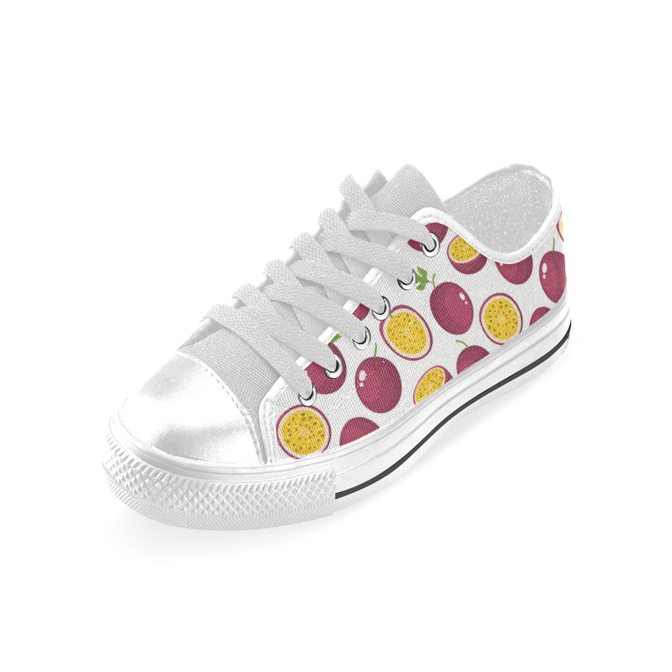Passion fruit design pattern Men's Low Top Shoes White