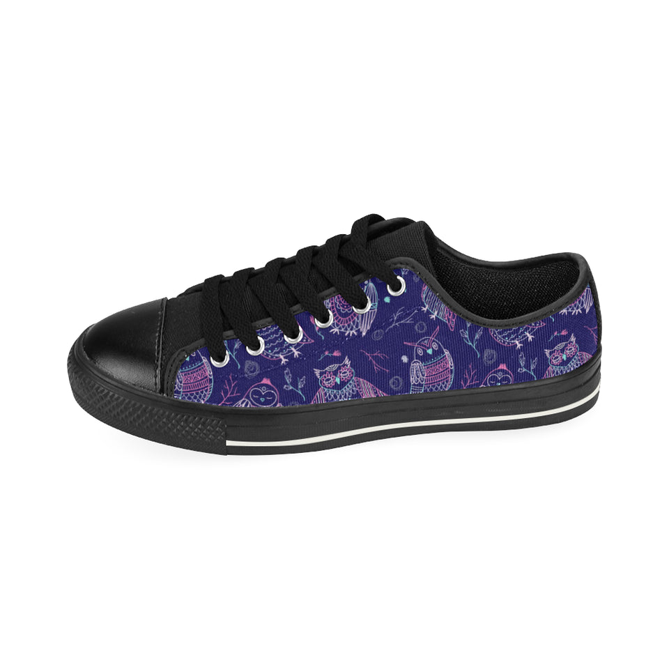Cute owls pattern boho style ornament Men's Low Top Canvas Shoes Black