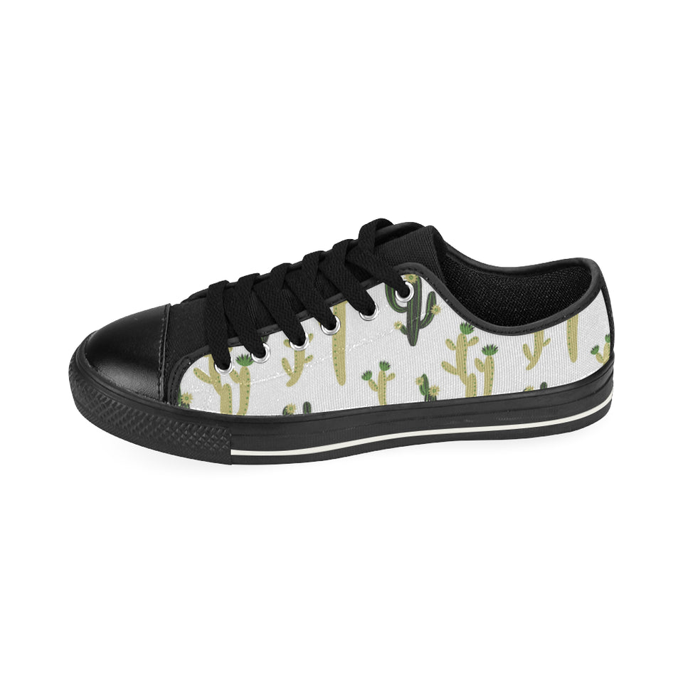 Cute cactus pattern Men's Low Top Canvas Shoes Black
