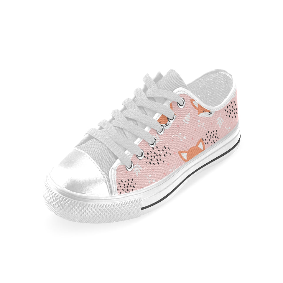 Cute fox pattern pink background Men's Low Top Canvas Shoes White