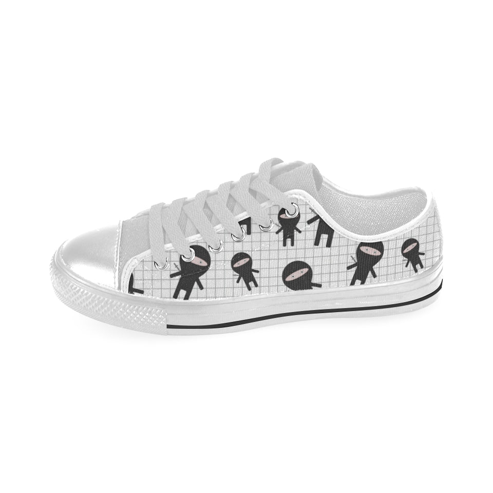 Ninja pattern plaid background Men's Low Top Canvas Shoes White