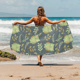 Cute owls leaves pattern Beach Towel