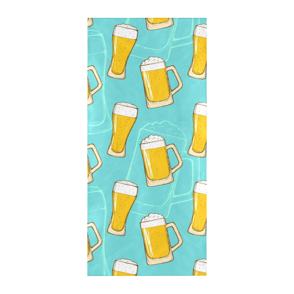 Beer pattern green background Beach Towel