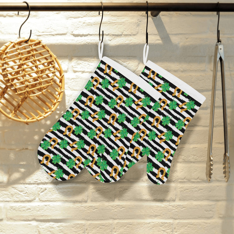 Horseshoes Pattern Print Design 01 Heat Resistant Oven Mitts