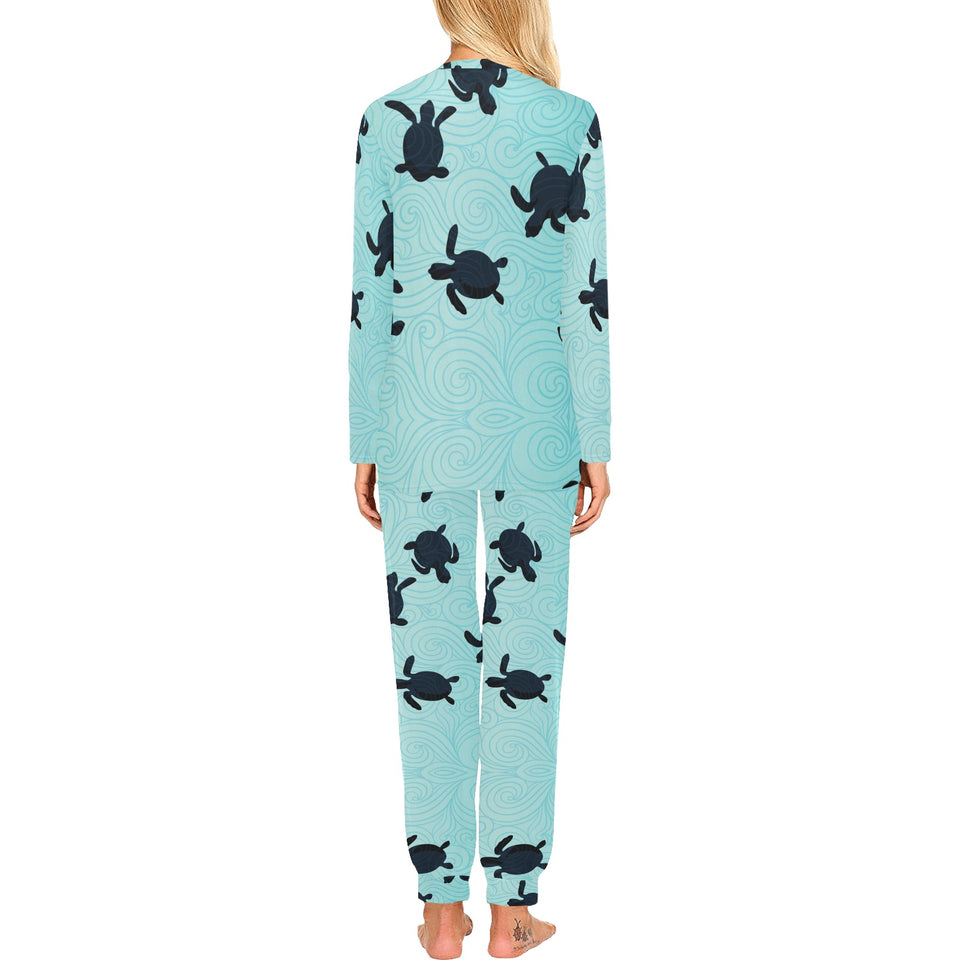 Sea turtle with blue ocean backgroud Women's All Over Print Pajama Set