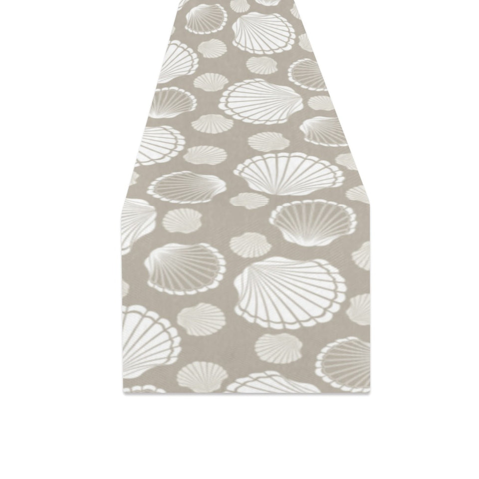 Scallop shell pattern Table Runner
