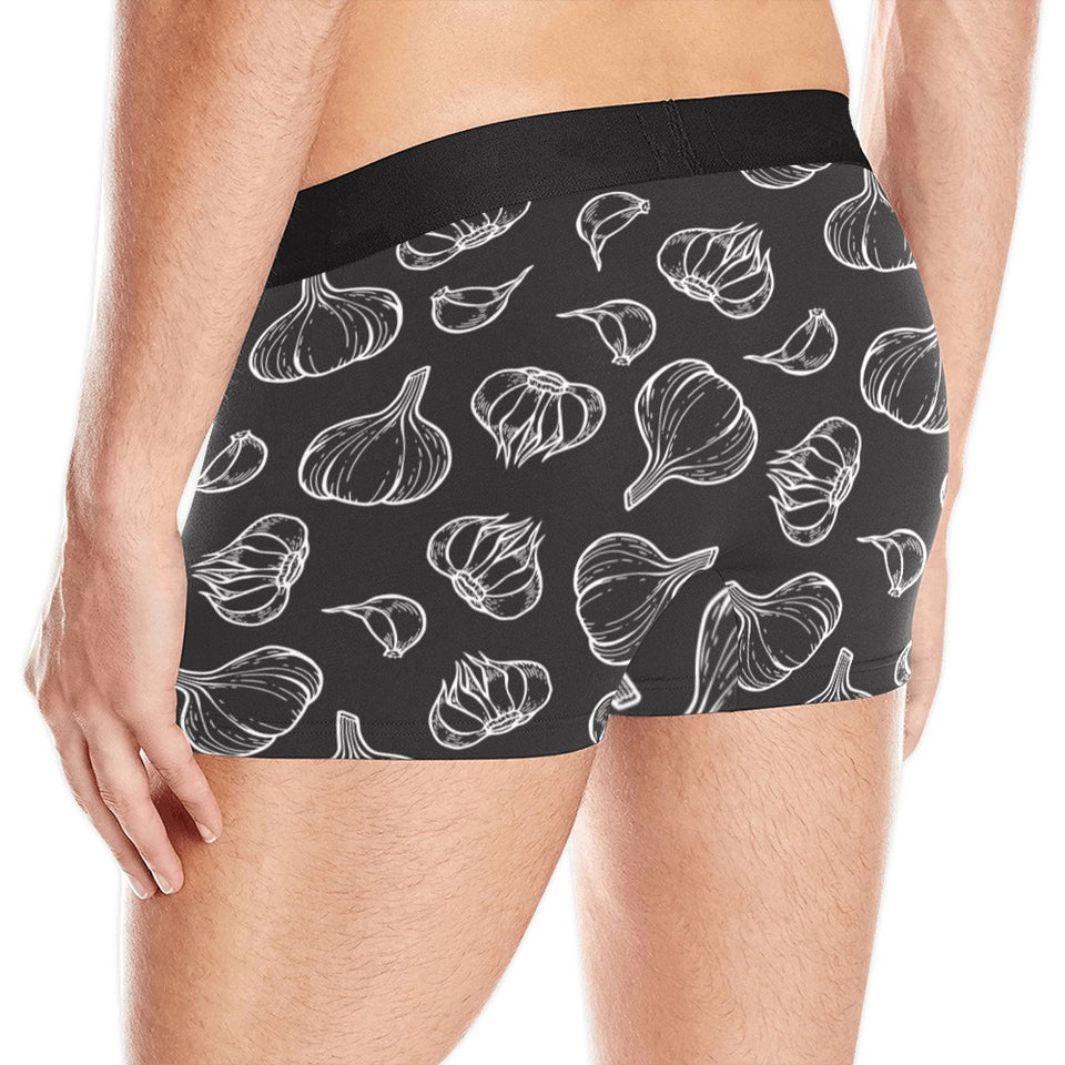 Garlic pattern black background Men's All Over Print Boxer Briefs Men's Underwear