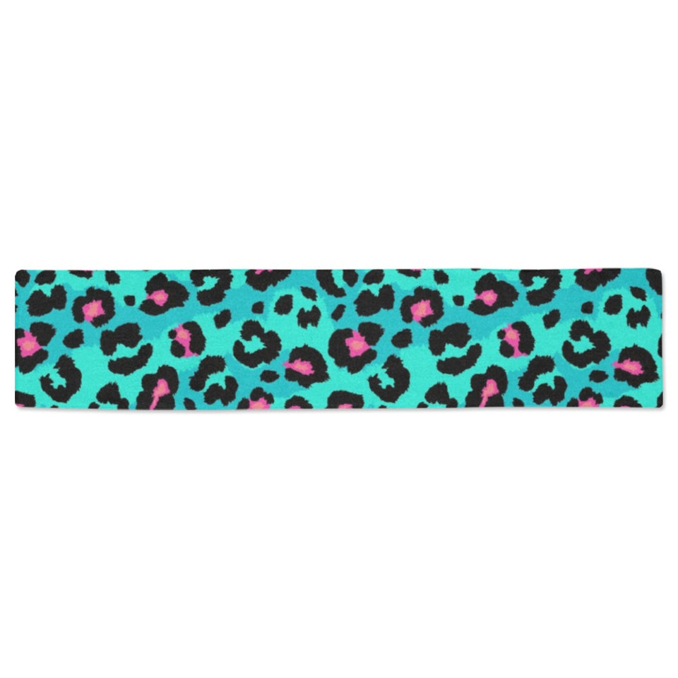 Green leopard skin print pattern Table Runner