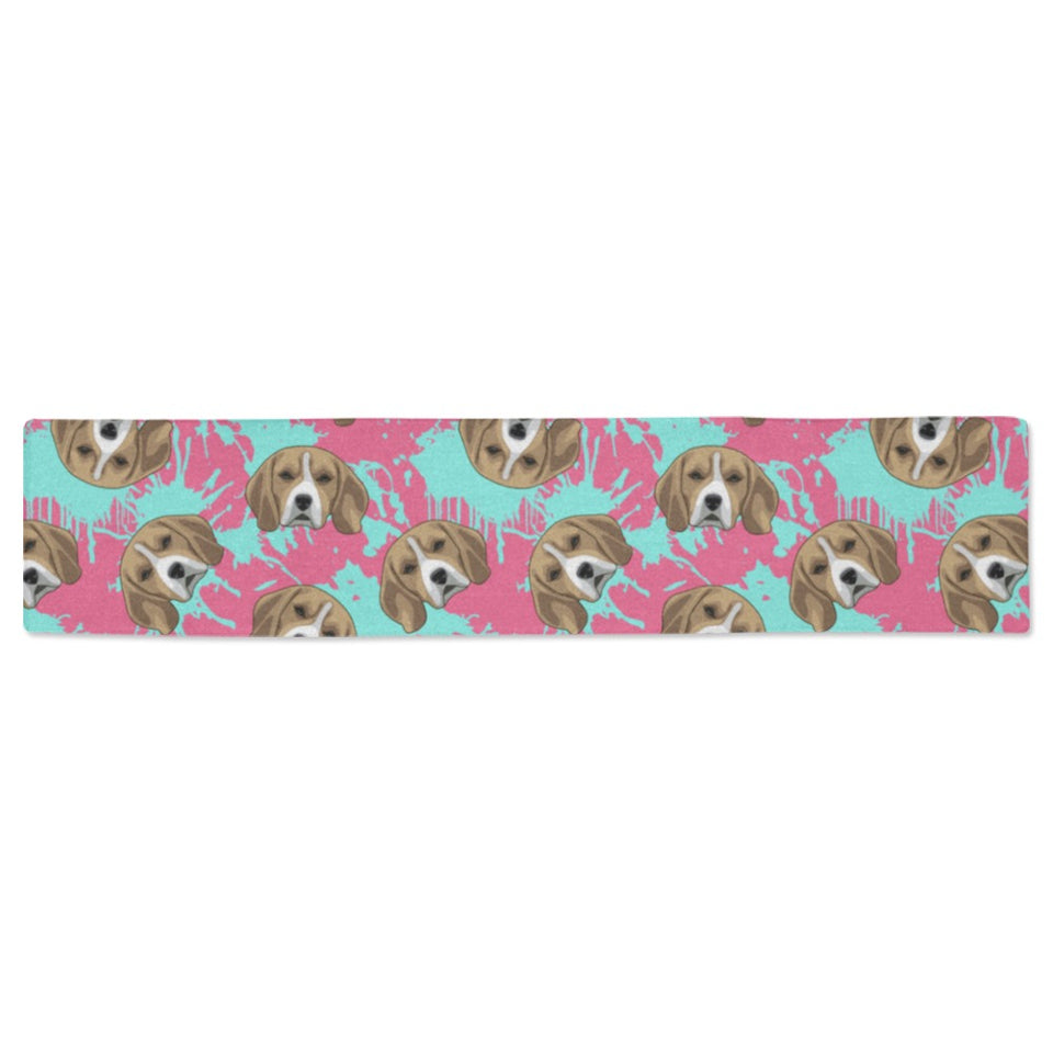 Beagle muzzles turquoise paint splashes pink patte Table Runner