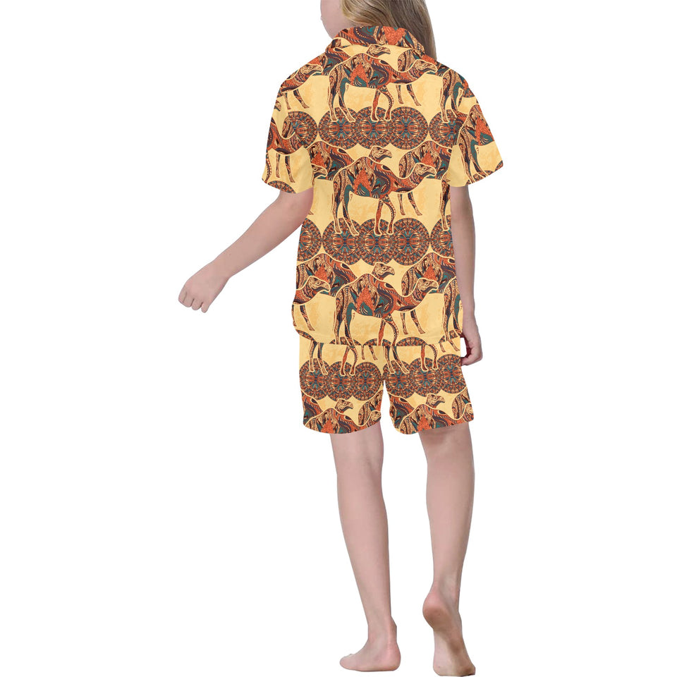 Camel polynesian tribal design pattern Kids' Boys' Girls' V-Neck Short Pajama Set