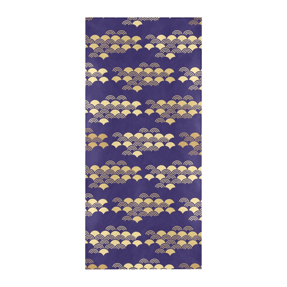 Beautiful japanese fan pattern Beach Towel
