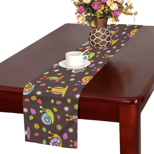 Snail Pattern Print Design 02 Table Runner