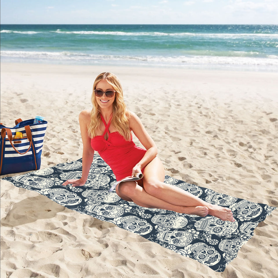 Sugar skull black white pattern Beach Towel