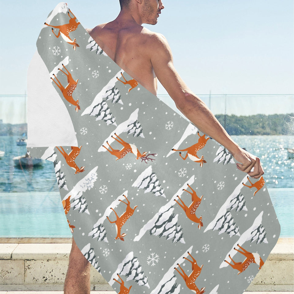 Beautiful deers Winter Christmas Beach Towel
