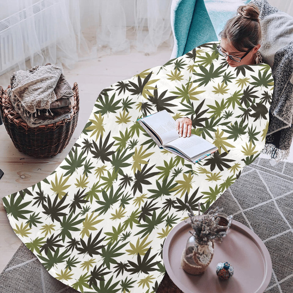 Canabis Marijuana Weed Pattern Print Design 05 Blanket Robe with Sleeves