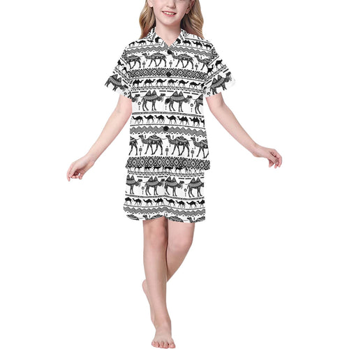 Camel polynesian tribal pattern Kids' Boys' Girls' V-Neck Short Pajama Set
