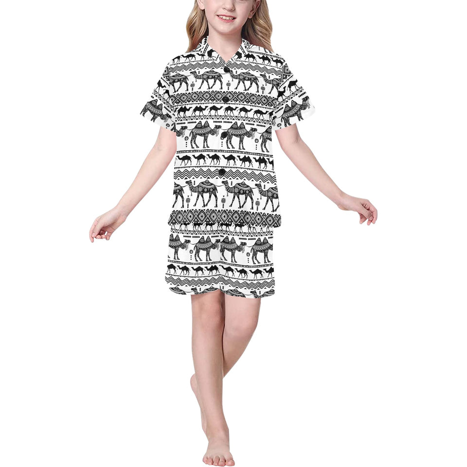 Camel polynesian tribal pattern Kids' Boys' Girls' V-Neck Short Pajama Set