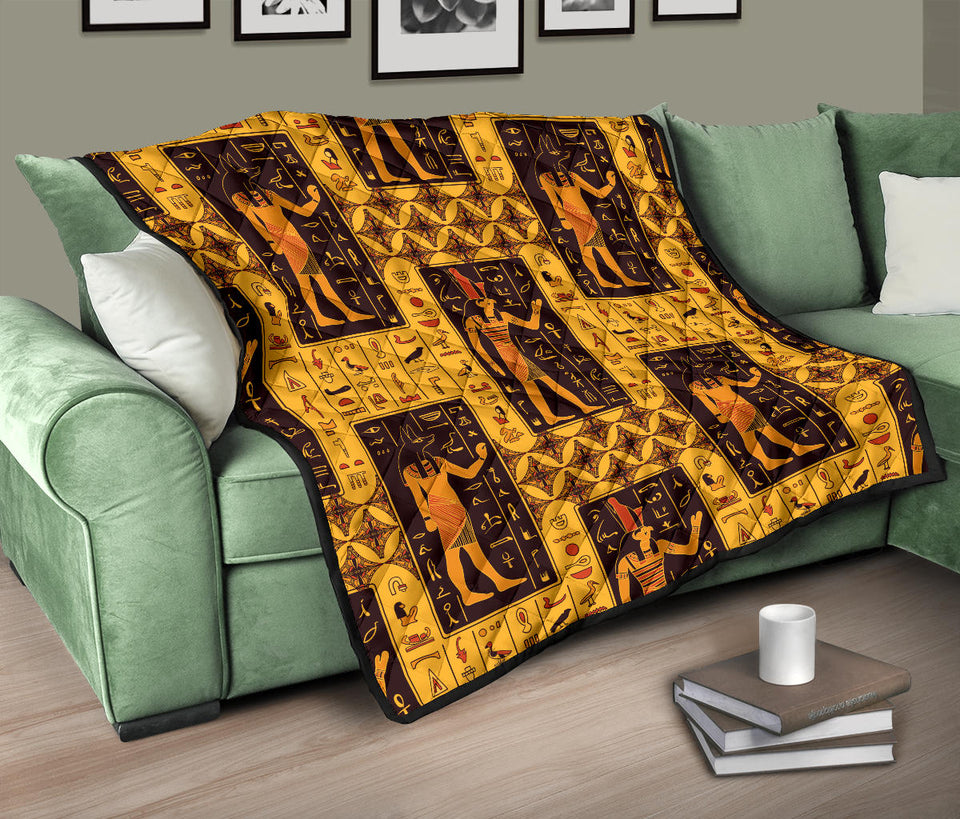 Egypt Hieroglyphics Pattern Print Design 05 Premium Quilt