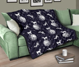 Chihuahua Space Helmet. Astronaut Pattern Premium Quilt