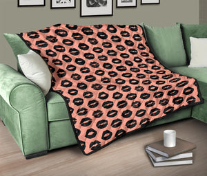 Lips Pattern Print Design 02 Premium Quilt