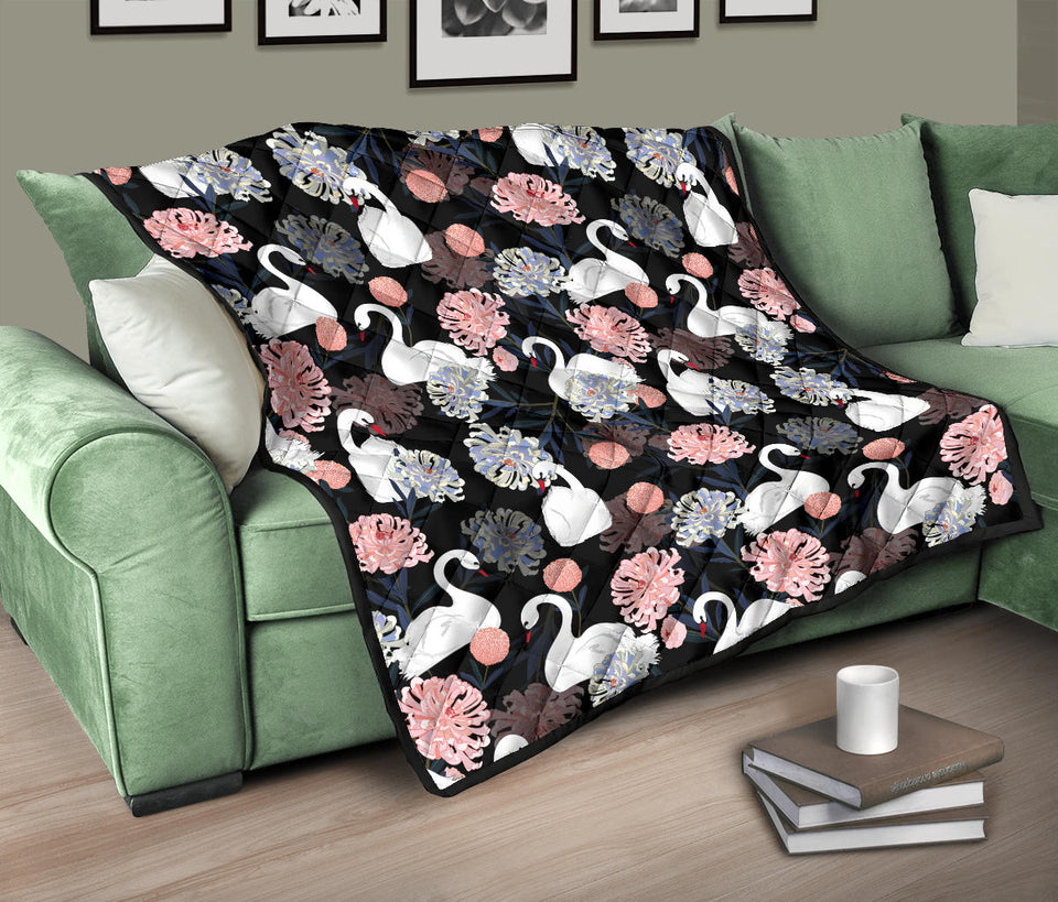 White Swan Blooming Flower Pattern Premium Quilt