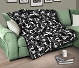 Crow Illustration Pattern Premium Quilt