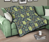 Cute Owls Leaves Pattern Premium Quilt