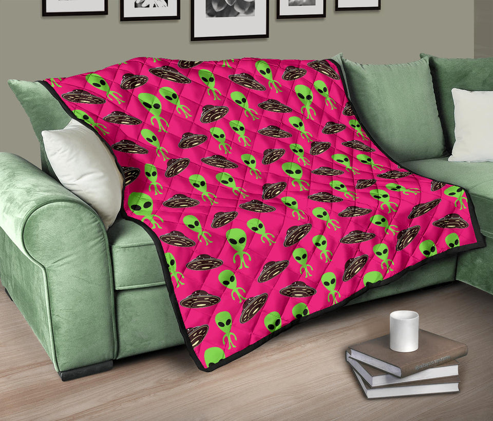 Alien Pattern Print Design 03 Premium Quilt