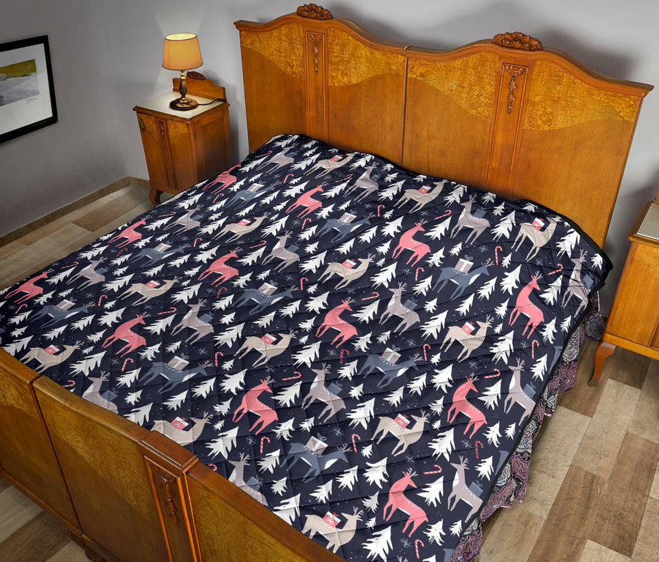Deers Winter Christmas Pattern Premium Quilt