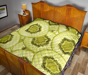 Sliced Kiwi Pattern Premium Quilt