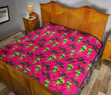 Alien Pattern Print Design 03 Premium Quilt