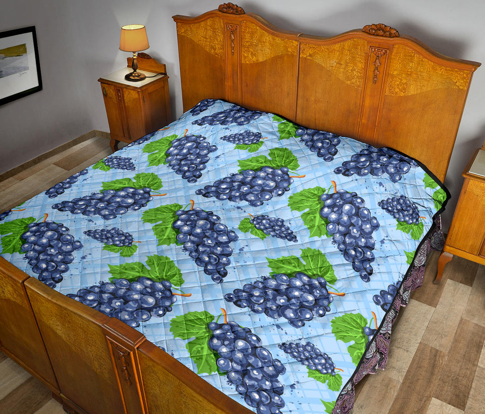 Watercolor Grape Pattern Premium Quilt