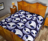 Alien Pattern Print Design 01 Premium Quilt
