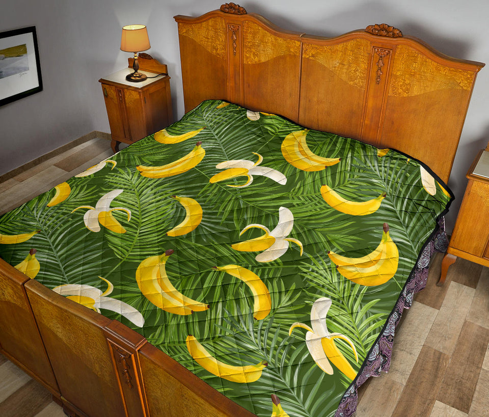 Banana Palm Leaves Pattern Premium Quilt