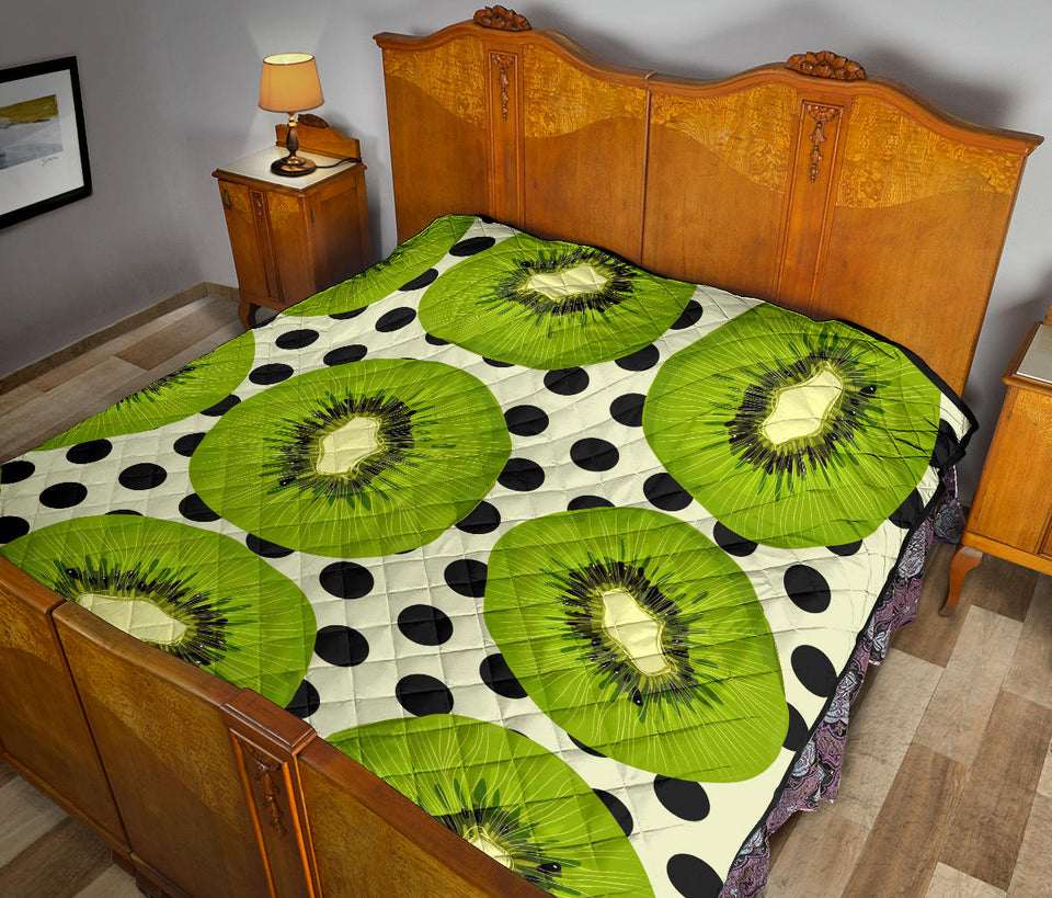 Kiwi Black Dot Background Premium Quilt