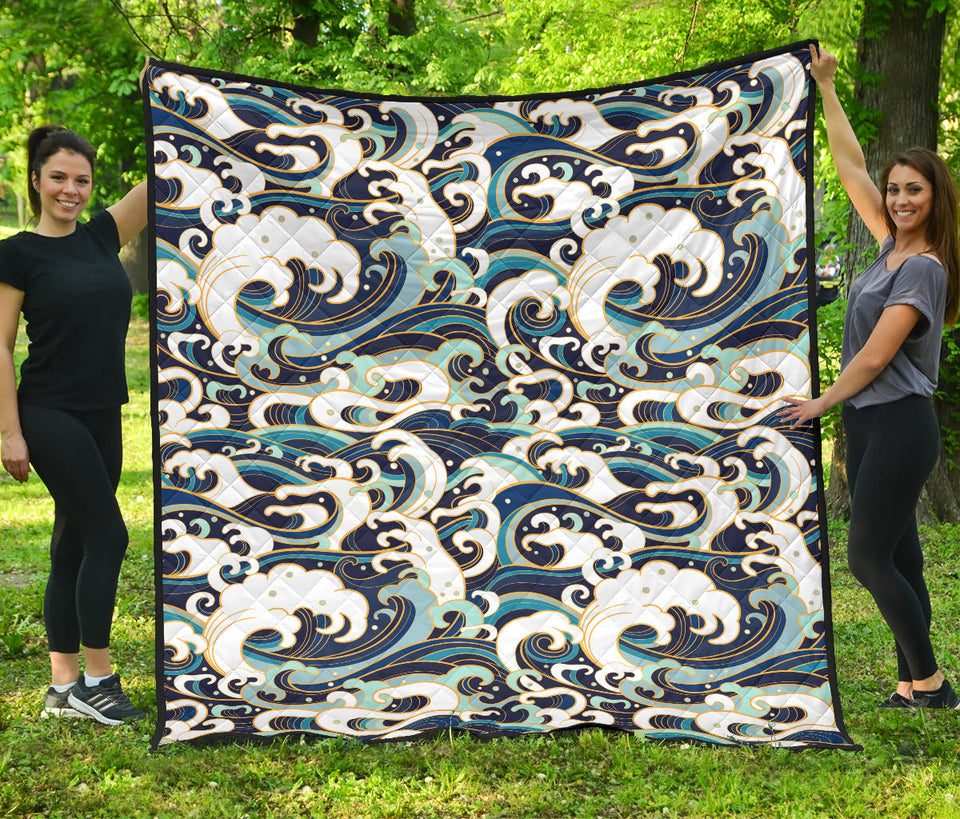 Japanese Wave Pattern Premium Quilt