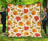 Maple Leaf Oak Leaf Acorns Beige Striped Background Premium Quilt