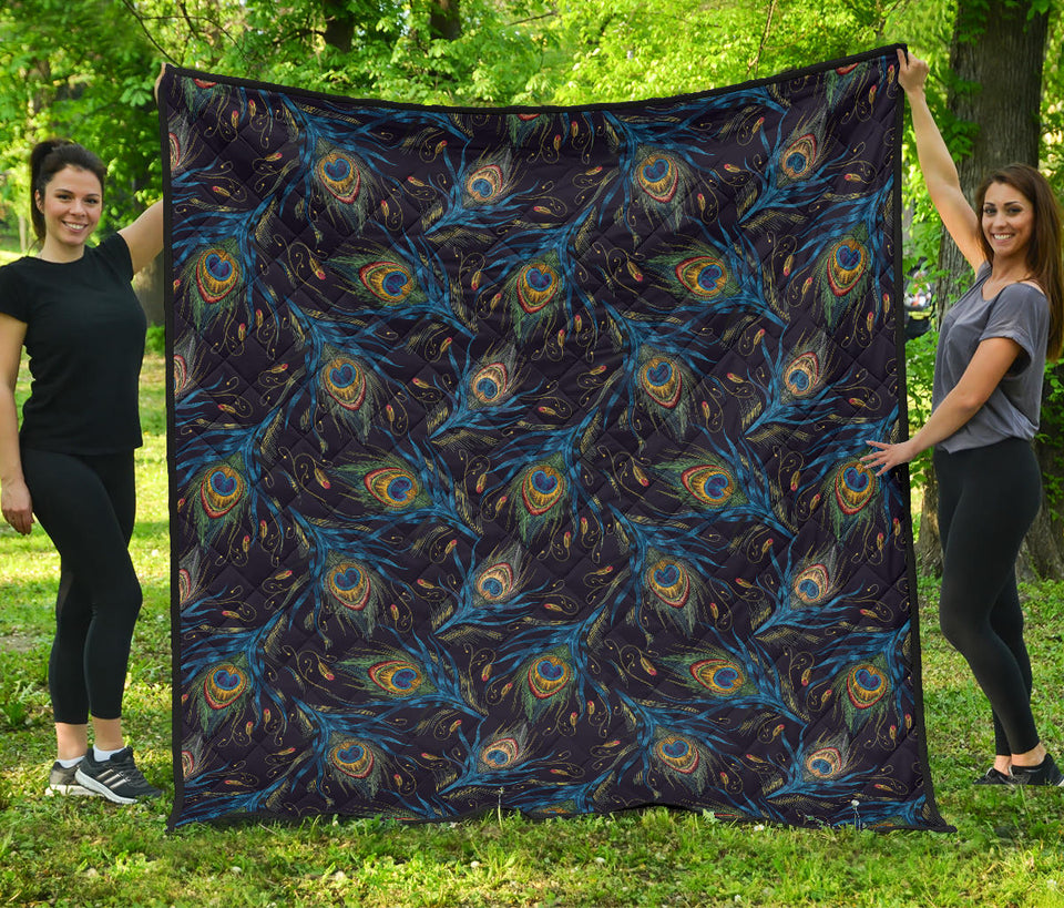 Beautiful Peacock Feather Pattern Premium Quilt