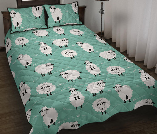 Cute sheep green background Quilt Bed Set