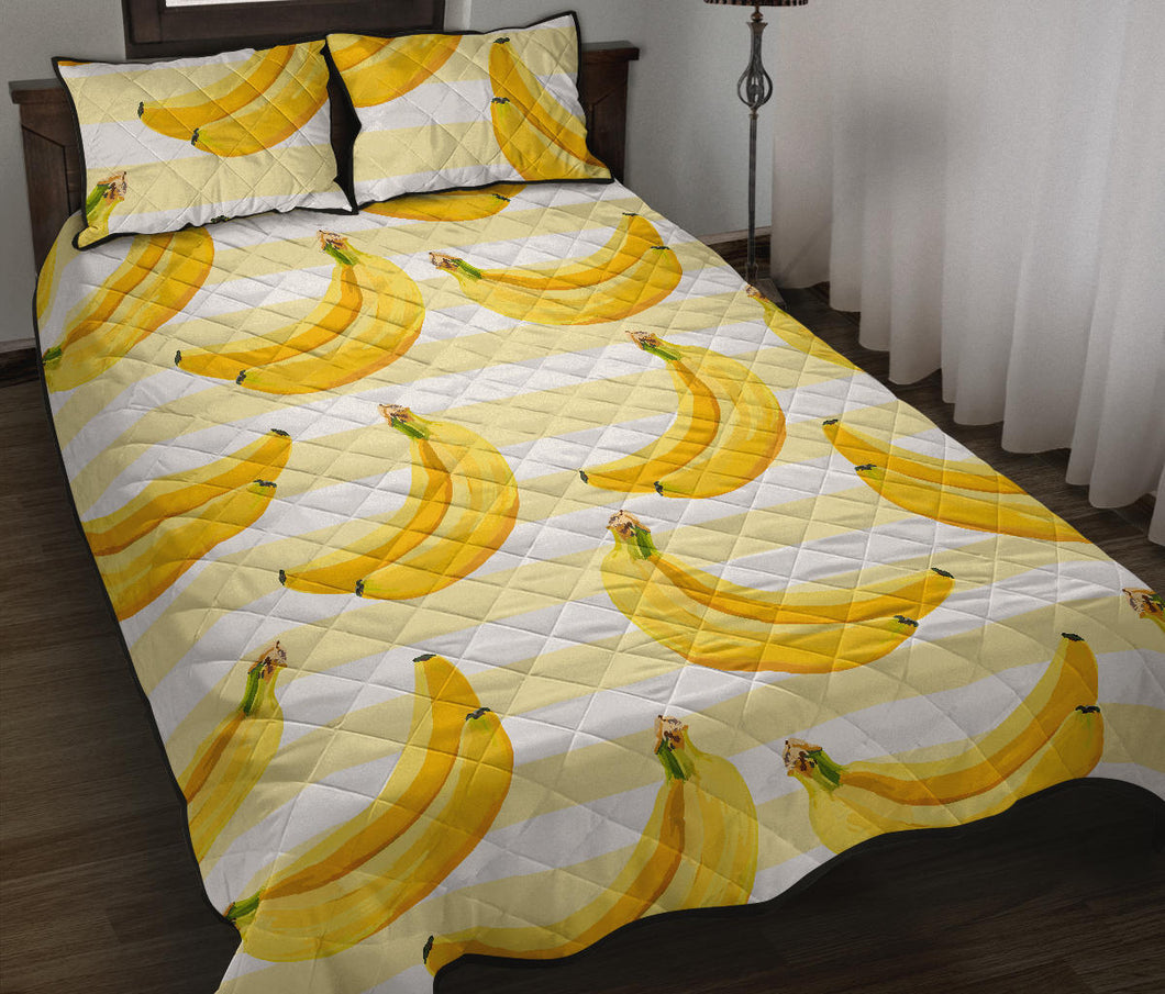Banana pattern blackground Quilt Bed Set