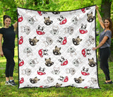 French Bulldog Cup Paw Pattern Premium Quilt