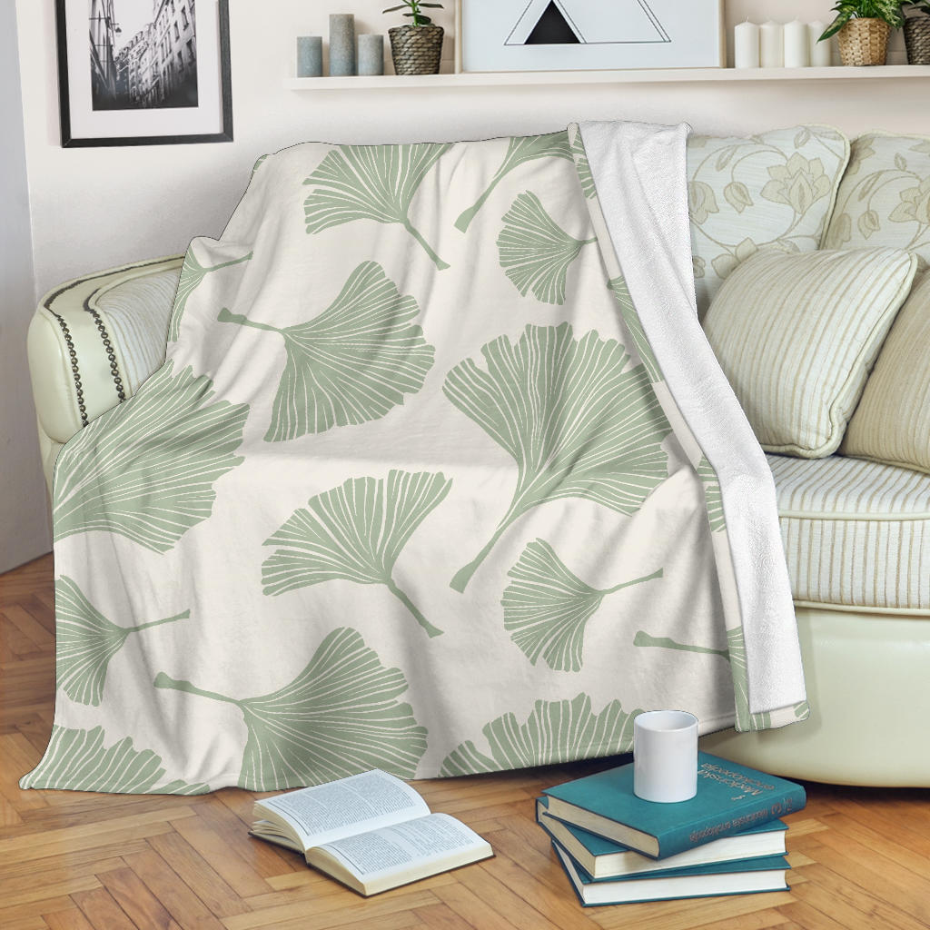Ginkgo Leaves Pattern Premium Blanket