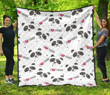 Hand Drawn Faces Of Pandas Pattern Premium Quilt