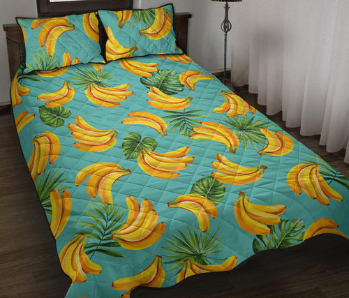 Banana Palm Leaves pattern background Quilt Bed Set